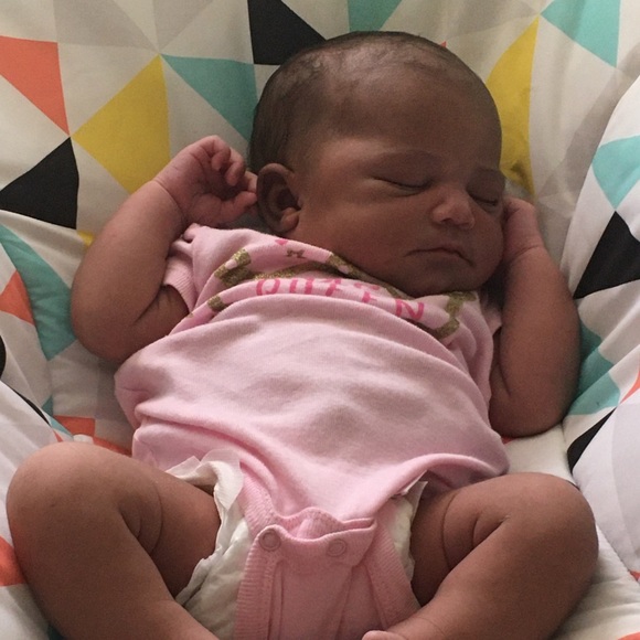 My beautiful GRANDAUGHTER WAS BORN LAST FRIDAY ❤️ - Picture 5 of 8